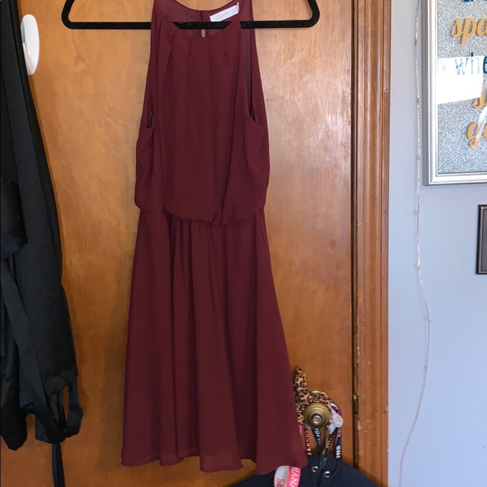 beautiful maroon flowy dress never worn